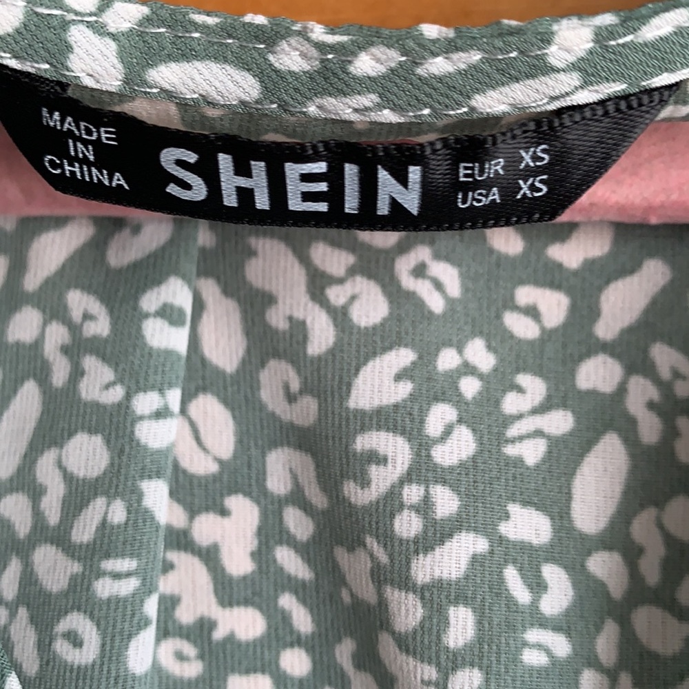 Shein top - Picture 3 of 3